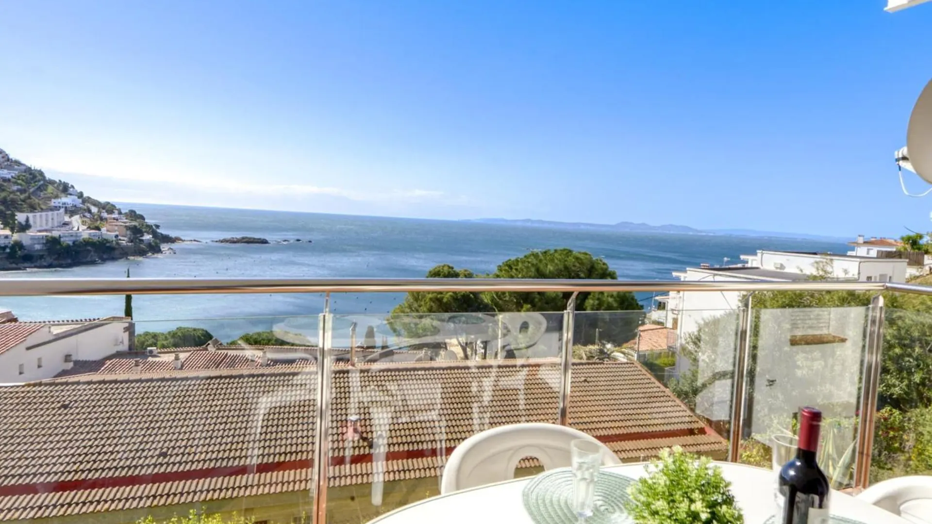 Cozy Apartment In Roses Centro Spain